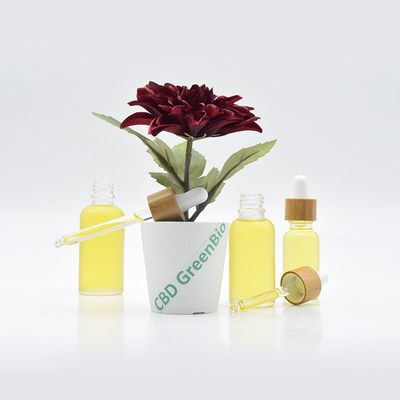 Chiết xuất từ ​​lá Sativa Dầu CBD giúp giảm căng thẳng lo âu